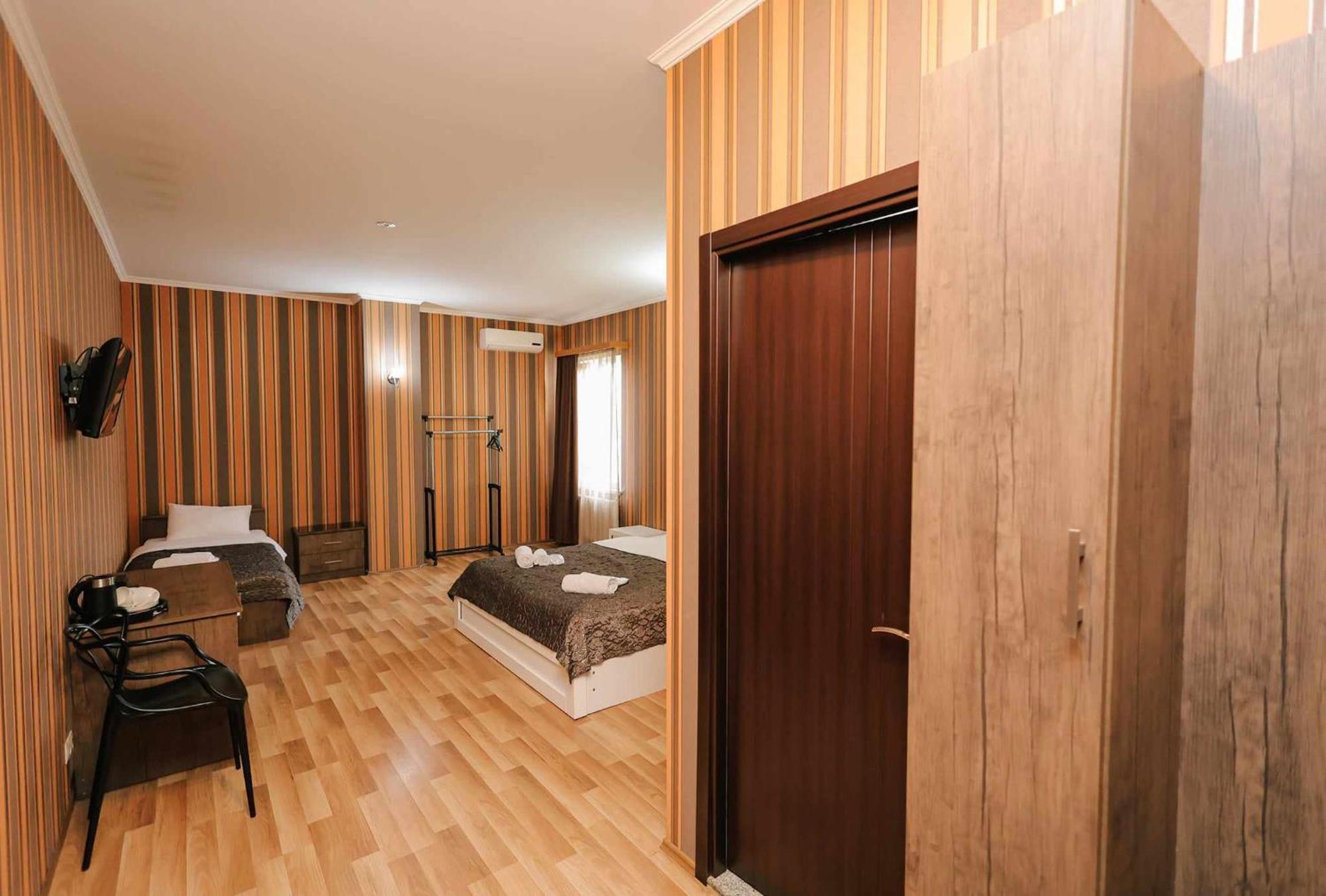 Hotel Darchi Tbilisi Buitenkant foto