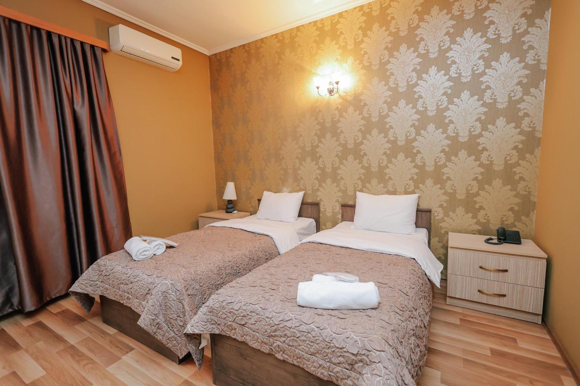 Hotel Darchi Tbilisi Buitenkant foto