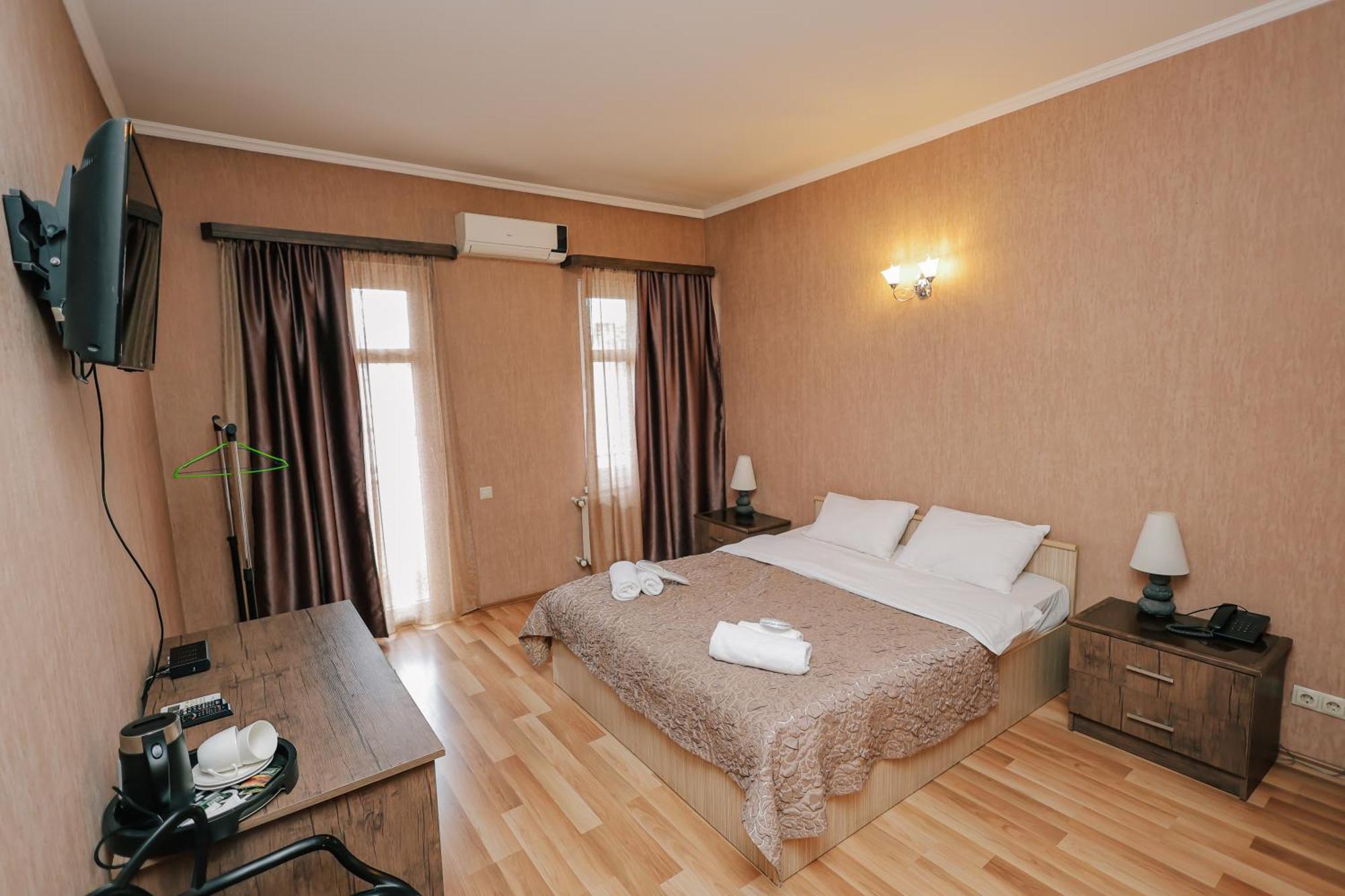 Hotel Darchi Tbilisi Buitenkant foto