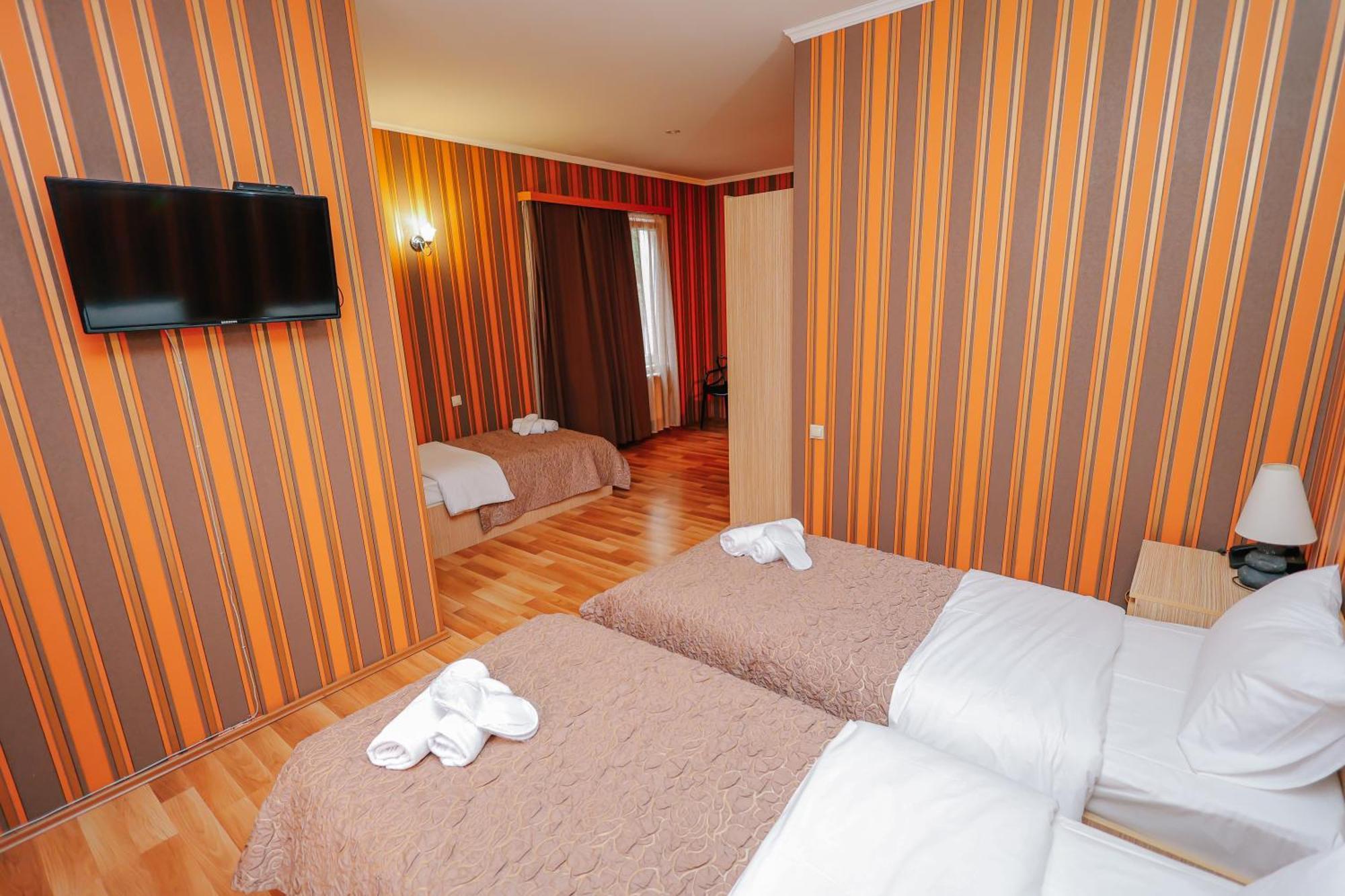 Hotel Darchi Tbilisi Buitenkant foto