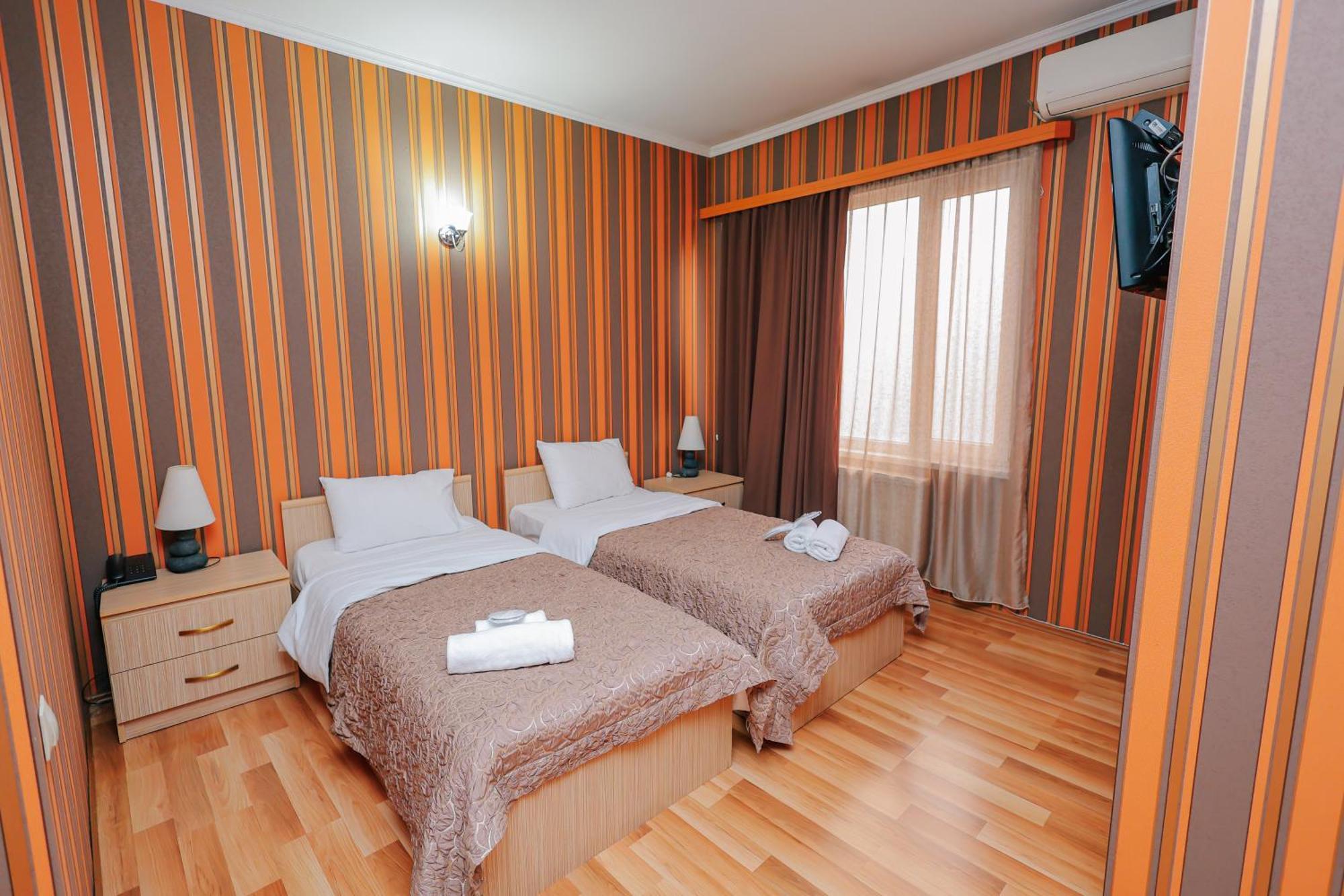 Hotel Darchi Tbilisi Buitenkant foto